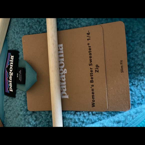 Patagonia Women’s Better Sweater 1/4 zip - Picture 4 of 5